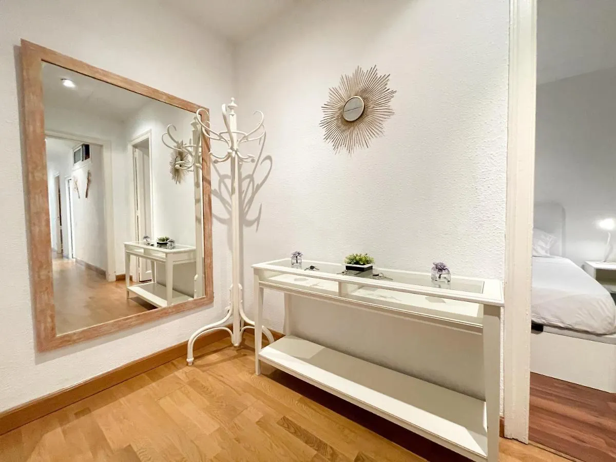 Apartamento Sagrada Familia Castillejos Barcelona 0*,  Spain